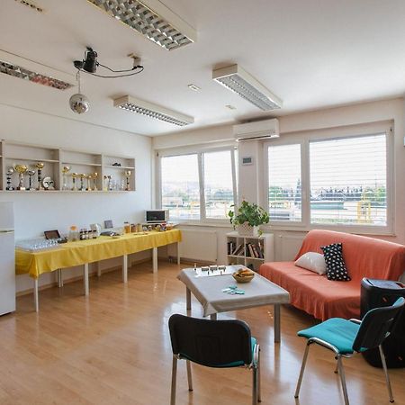 Tej Hostel Ljubljana Bagian luar foto