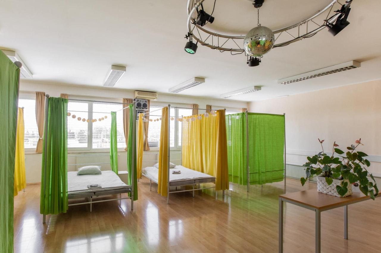 Tej Hostel Ljubljana Bagian luar foto